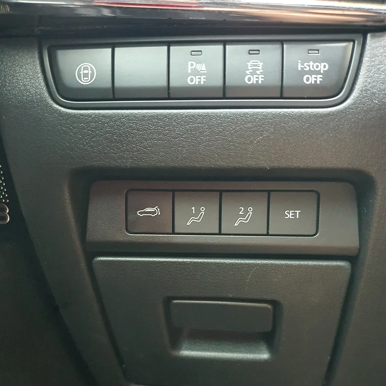 Nút mở cốp phía trong xe cho Mazda 3 All new 2020 - 2025 - Ảnh 4
